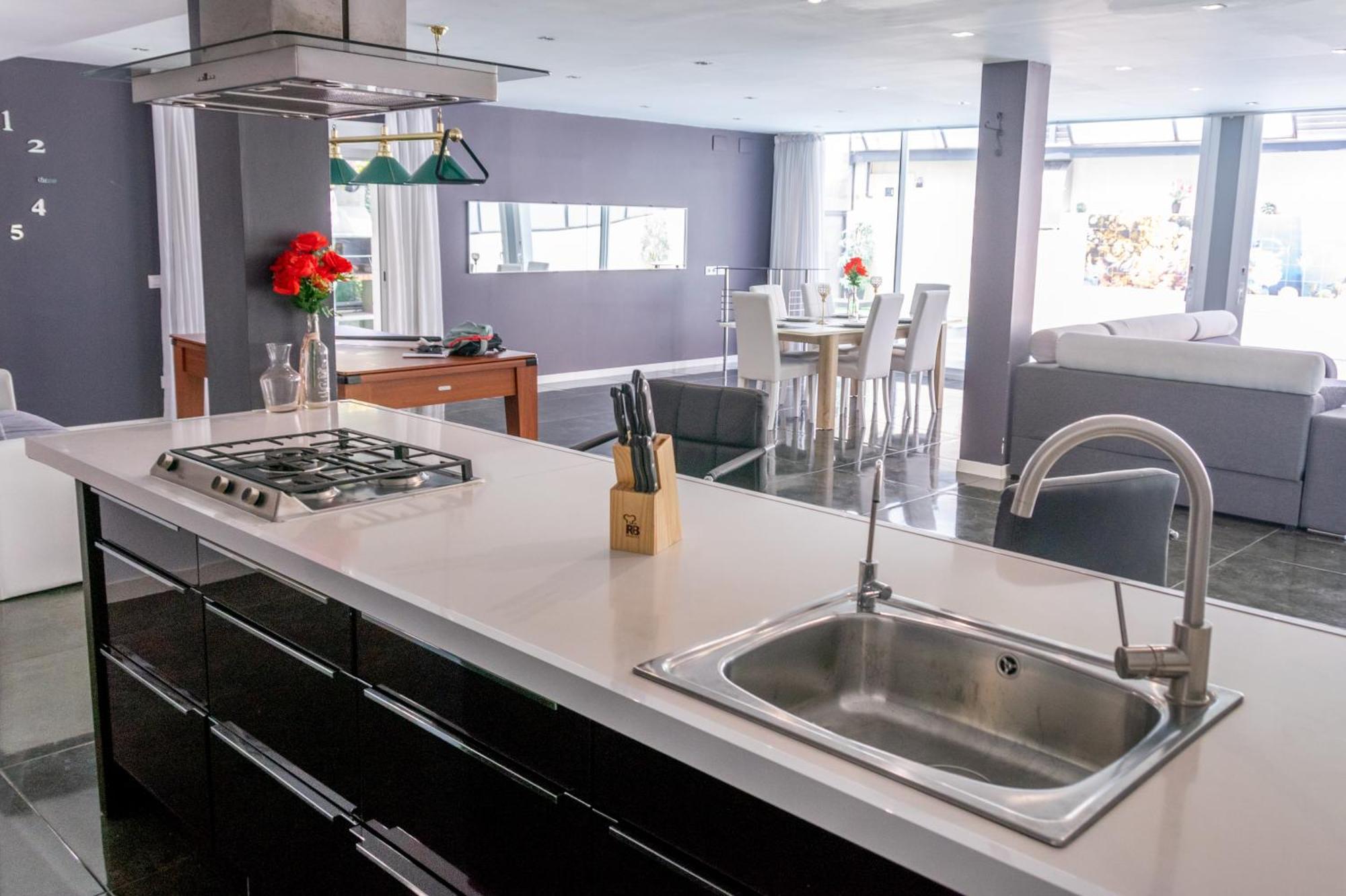 Luxurious Villa Marly II كاستيلديفيلس المظهر الخارجي الصورة
